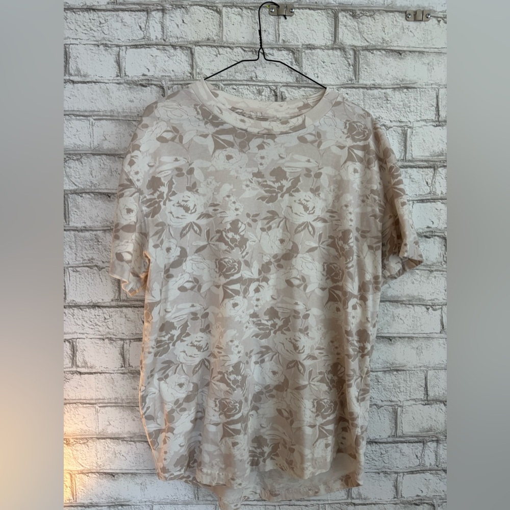 Men’s Floral Tee